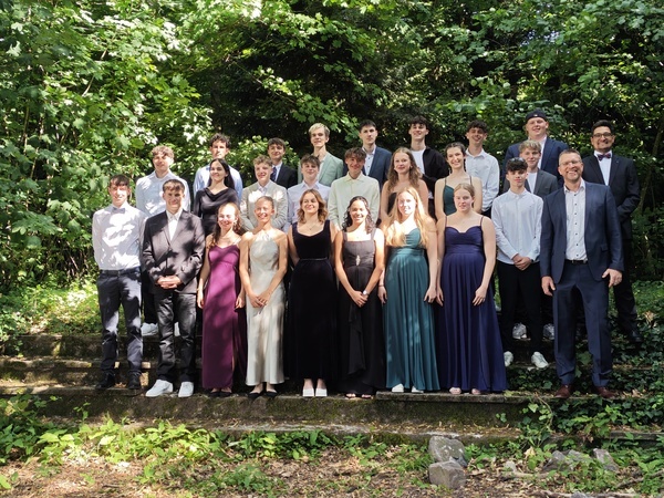 Realschulabschluss 2025 - Zwischen Rckspiegel und Horizont