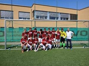 Erfolg bei Regierungsbezirks- und Landesfinale � Ein stolzer Moment f�r unsere Mannschaft